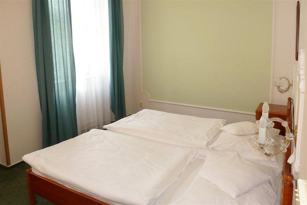 Vysehrad Otel Prag
