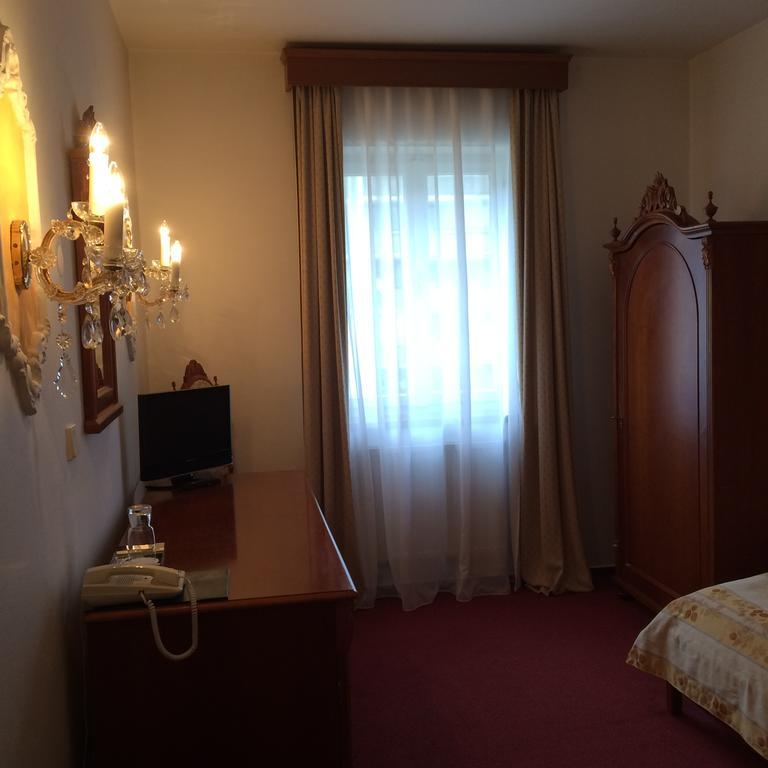 Vysehrad Otel