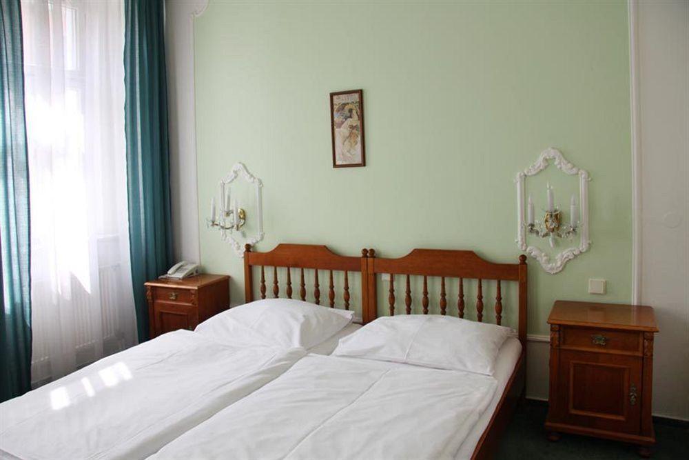 Vysehrad Otel