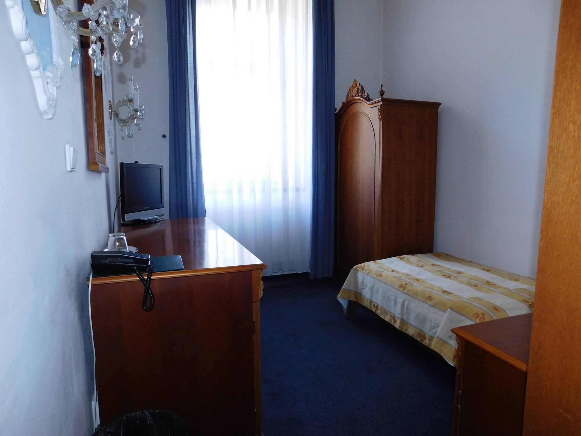 Vysehrad Otel