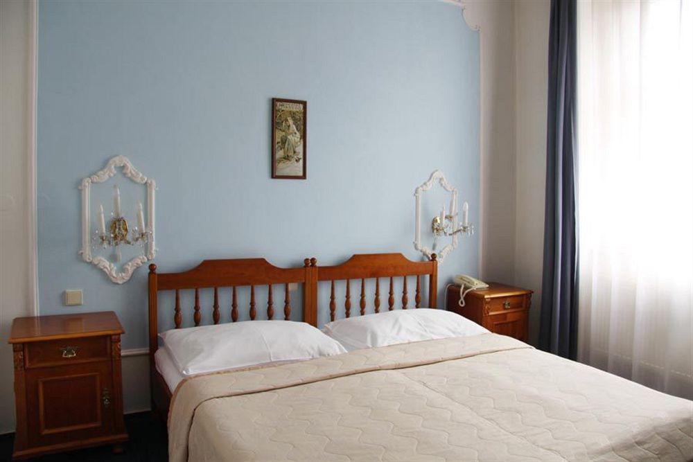 Vysehrad Otel